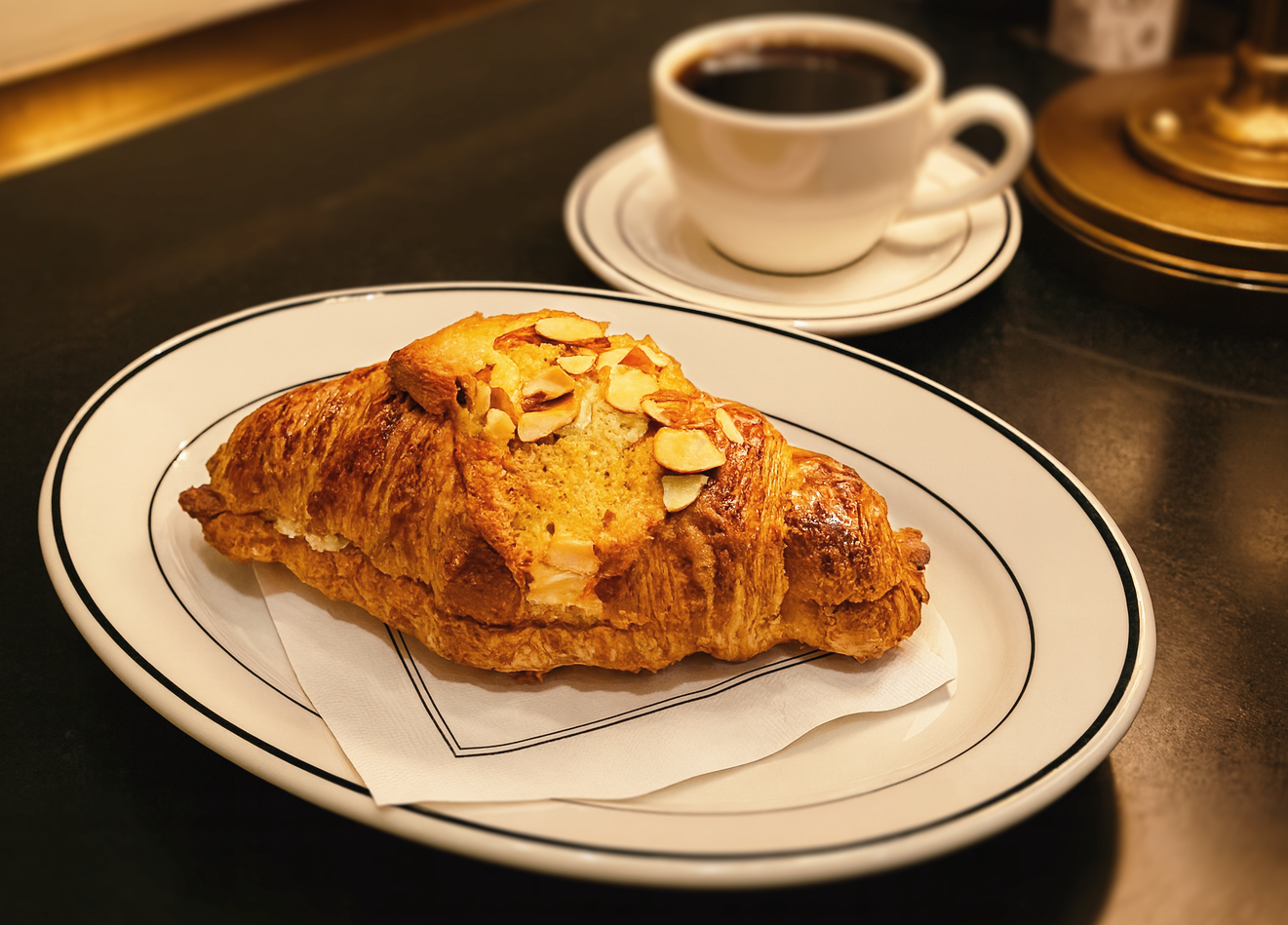 Almond Croissant GPT